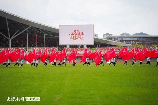 由于报酬的过度开采，产业废物的随便抛弃，致使斑斓海岛生态被粉碎，变异怪物巨蛇进犯人类。主人公陈朗靠着本身的勇气率领世人逃生并牺牲人命庇护家人。经由过程故事向人们发出了庇护生态情况的预警，同时鼓吹了连合、守护和爱的人道辉煌。